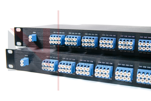 Оптический мультиплексор двухволоконный DWDM 2x40, каналы 21-60, (LC/UPC), COM (LC/UPC), RACK
